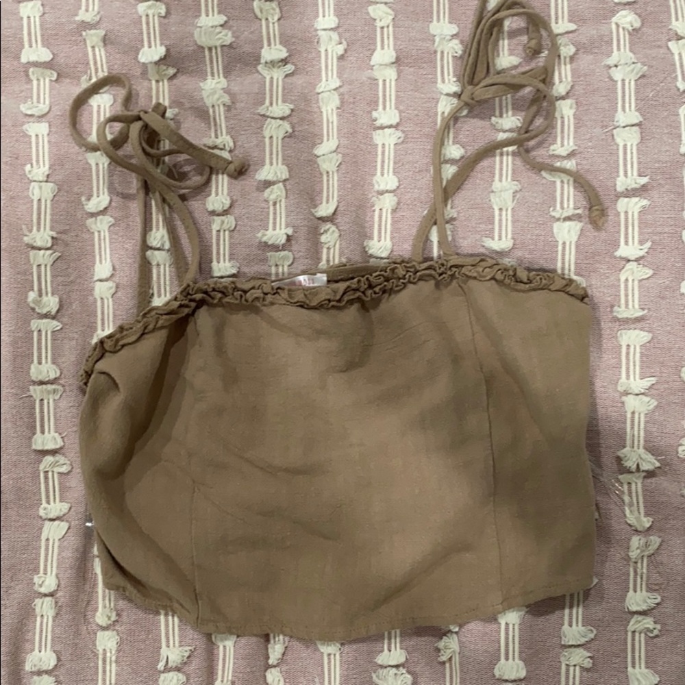 Brown crop tank